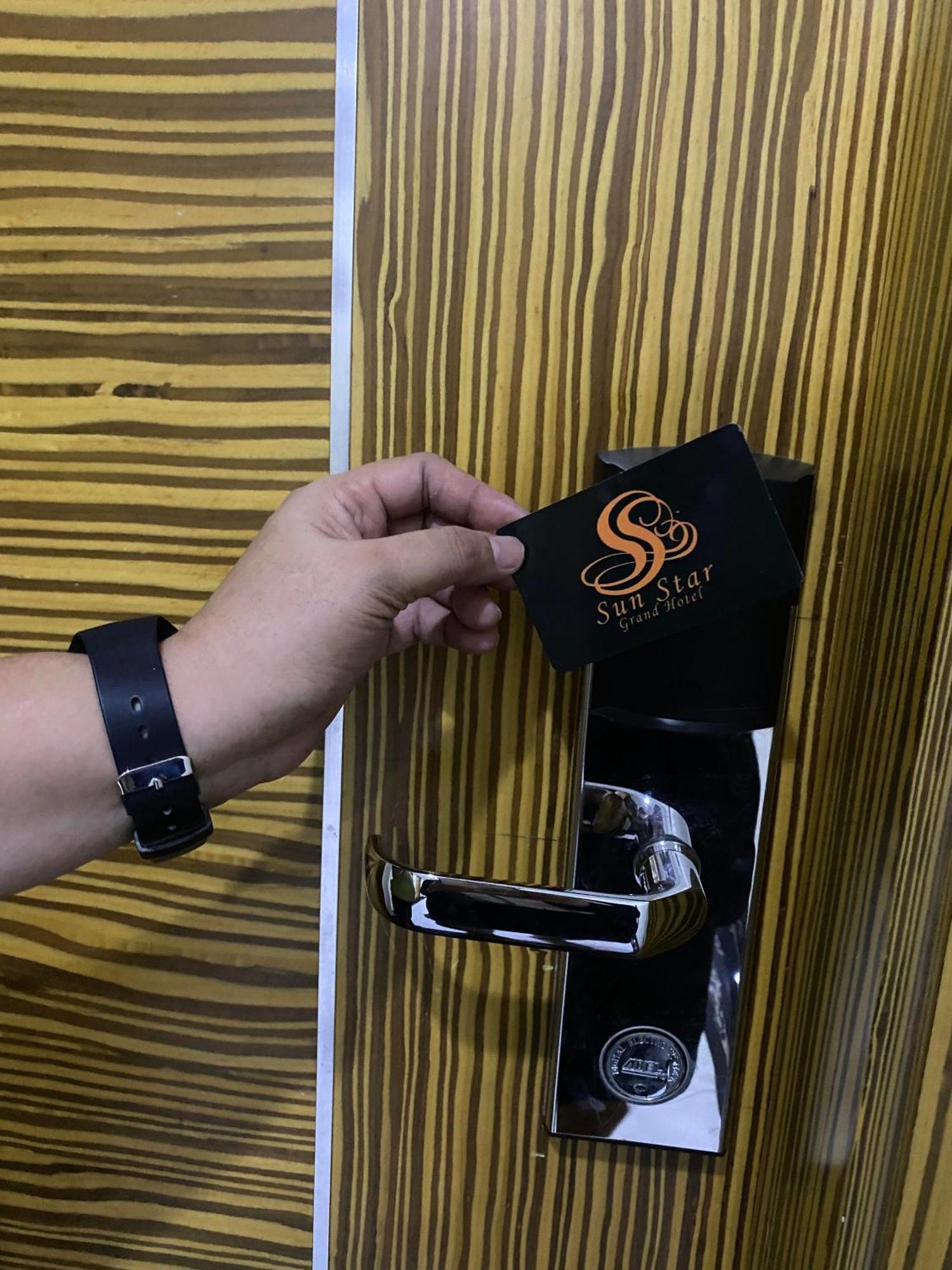 מנילה Sun Star Grand Hotel מראה חיצוני תמונה