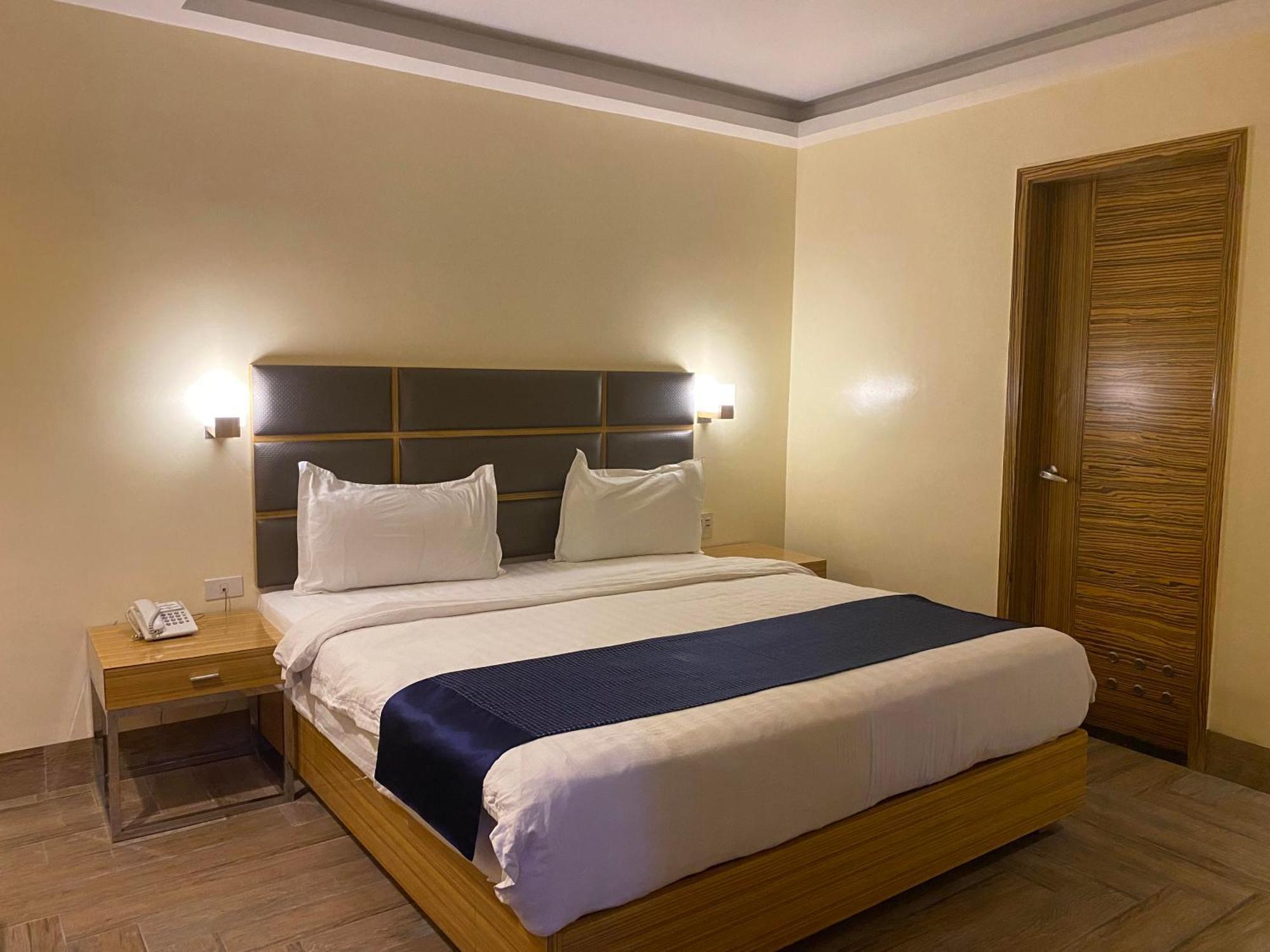 מנילה Sun Star Grand Hotel מראה חיצוני תמונה
